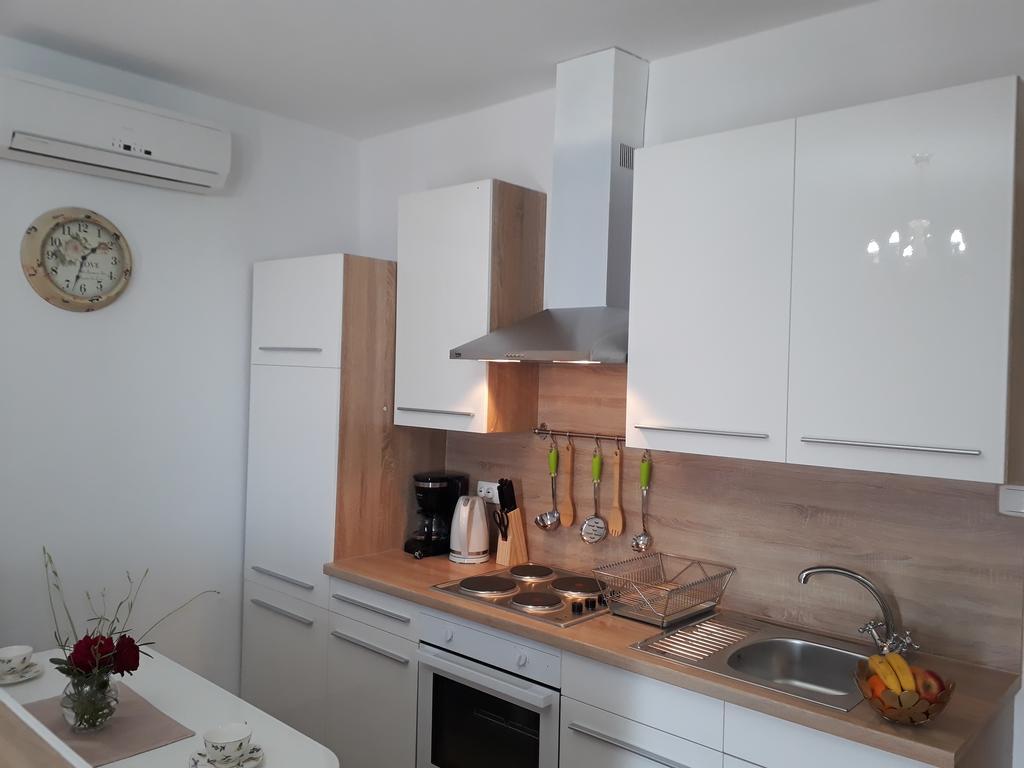 Apartments Jo เซนญ์ ภายนอก รูปภาพ